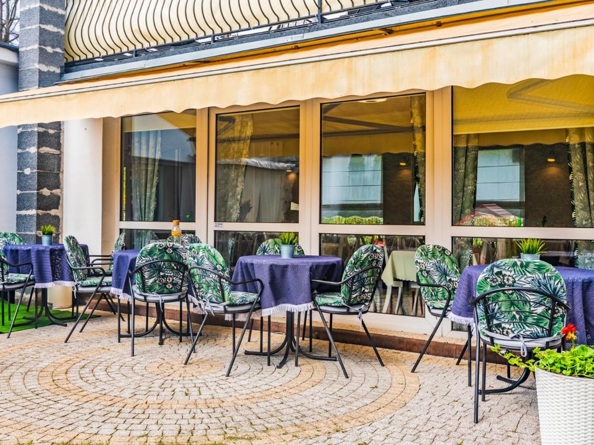 Orion Dom Goscinny Dziwnów Exterior foto